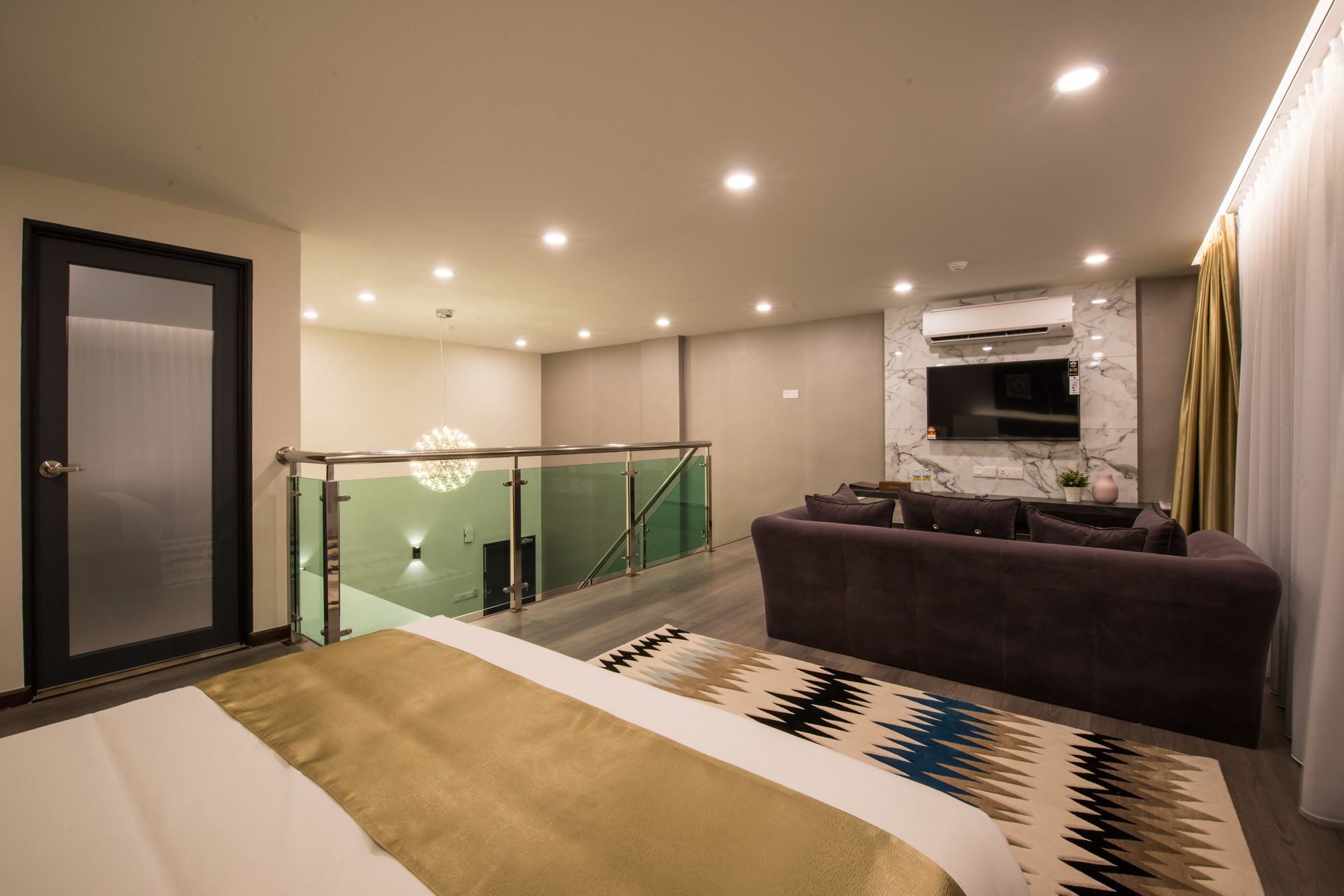 Asiatic Hotel 3*